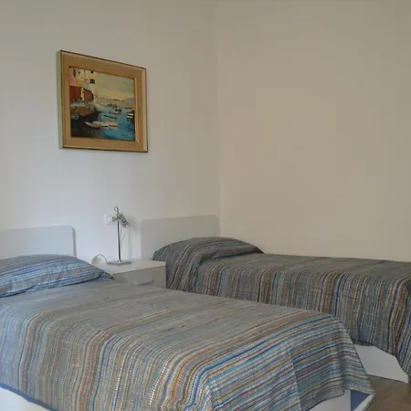 Casa Adriana Apartment *